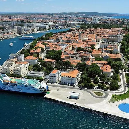Apartman Franka Διαμέρισμα *